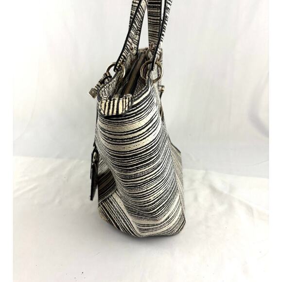 Guess Kamryn Stripe Python Tote Black White Shoulder Handbag Zipper Closure - Picture 13 of 16